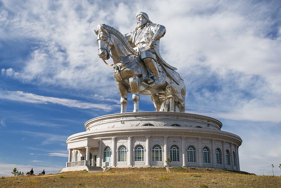 Чингисхан: Великий полководец, завоеватель и основатель Монгольской империи